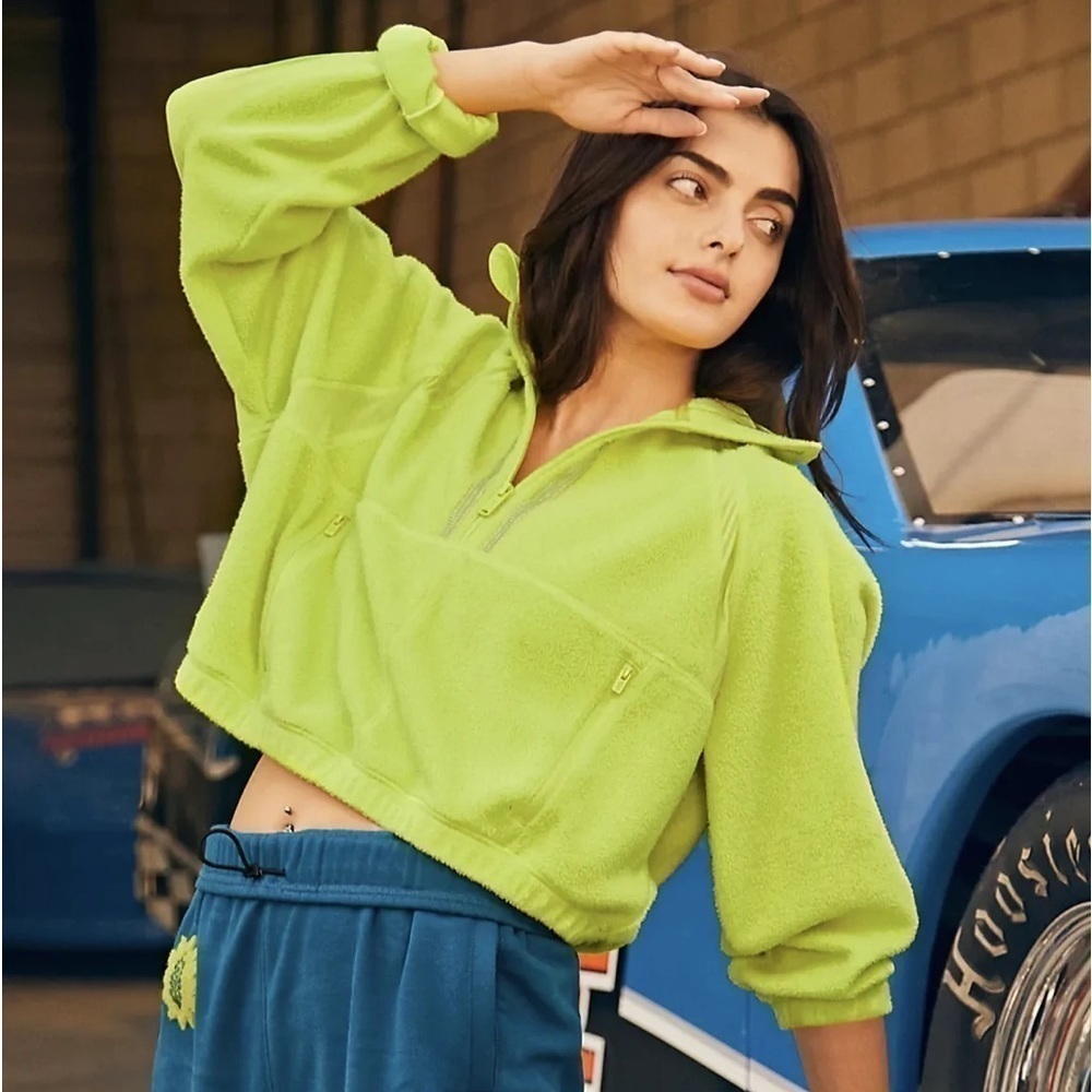 NWT Free People Movement So Fly Half‎ Zip Crop Jacket